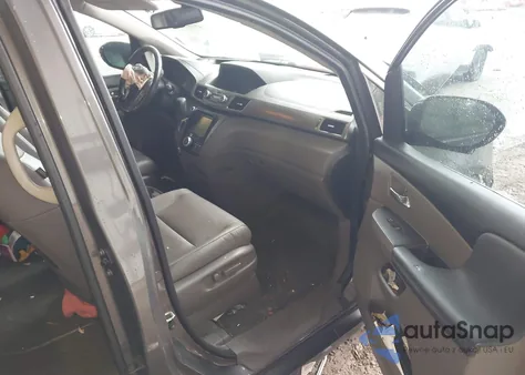 2016 Honda Odyssey Touring/Touring Elite z USA, uszkodzony, nr VIN 5FNRL5H9XGB091627